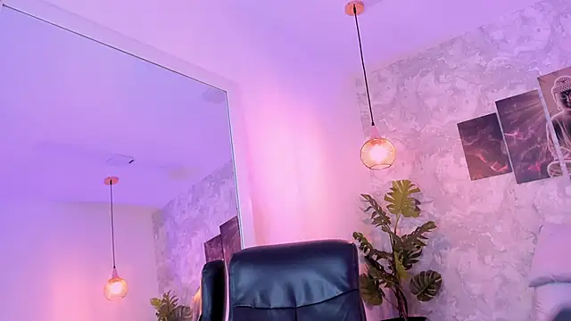 Snapshot of Regan__ chatting on March 2025 04:16:02 AM Regan online show from March 2025 04:16:02 AM