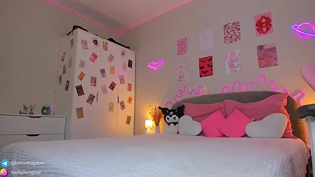 Kate Clover online show from May 2026 06:43:02 AM