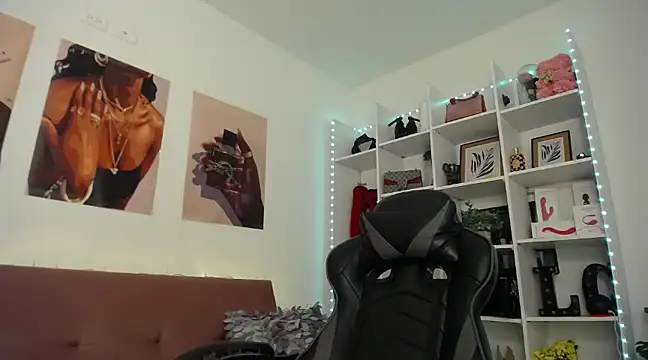 catalinapalencia online show from January 2025 12:03:01 AM