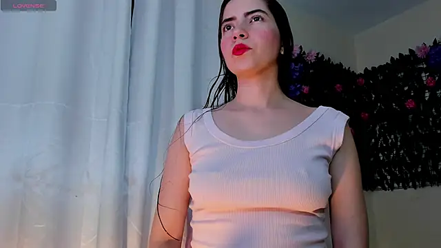 Snapshot of sweetieandjuicyy chatting on March 2026 04:16:01 AM sweetieandjuicyy online show from March 2026 04:16:01 AM