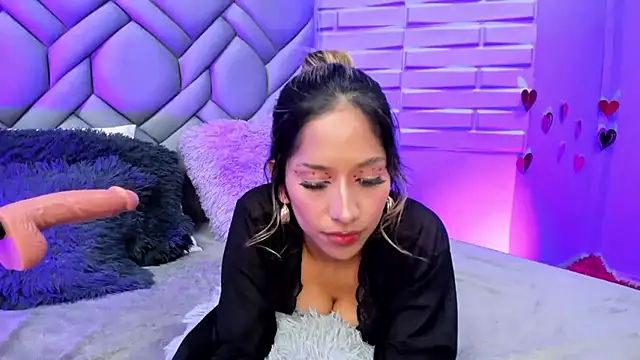 BriannaHarps online show from February 2025 12:33:01 PM