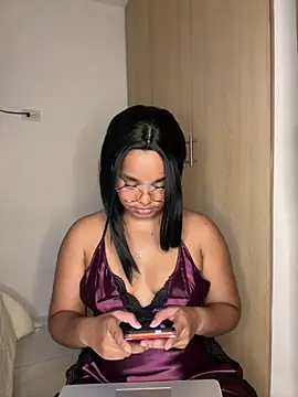 Lucy wilson5 online show from February 2025 03:52:02 AM