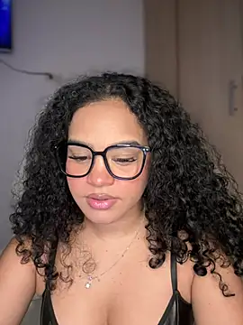 Lucy wilson5 online show from March 2025 04:04:01 AM