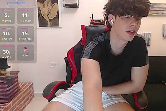 Angelo-cianuro- online show from December 2025 12:17:01 AM