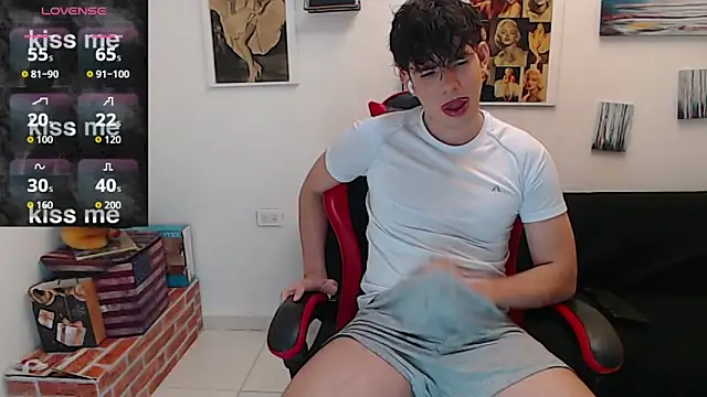 Angelo-cianuro- online show from February 2026 11:31:02 PM