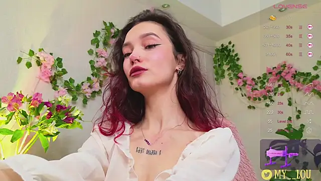 MyLou  online show from March 2025 03:16:02 PM