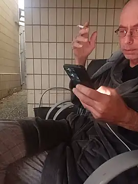 BesterJunge45 online show from July 2026 03:54:02 AM