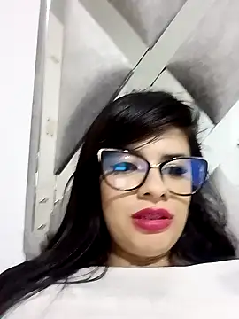 Snapshot of evelingjoyy chatting on December 2025 04:41:02 AM evelingjoyy online show from December 2025 04:41:02 AM