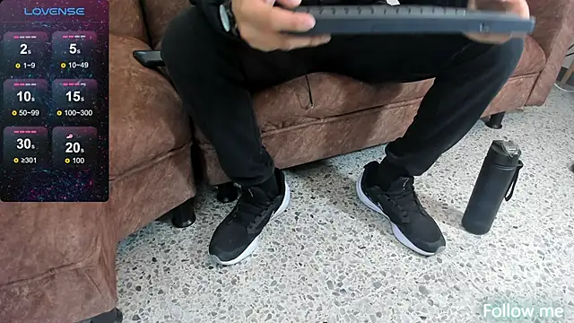 Samuel Up online show from January 2025 03:43:01 AM