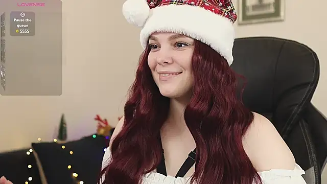 Snapshot of LikaBerry1 chatting on December 2024 09:04:02 PM LikaBerry1 online show from December 2024 09:04:02 PM