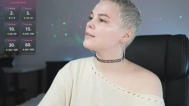 Snapshot of LikaBerry1 chatting on March 2025 08:32:02 PM LikaBerry1 online show from March 2025 08:32:02 PM