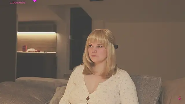 LikaBerry1 online show from May 2026 02:07:02 AM