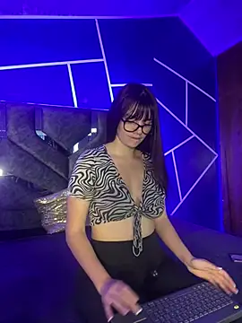 angel natural online show from January 2025 07:28:01 PM