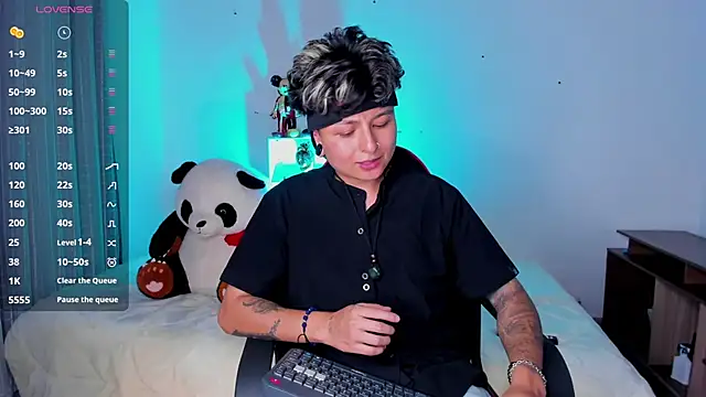 ZuryRamirez  online show from May 2026 08:36:02 PM