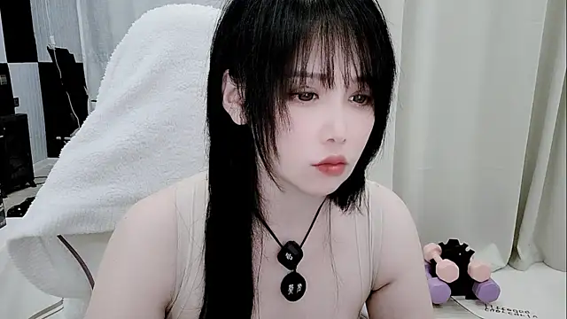Snapshot of Vaness-a chatting on June 2026 02:08:01 PM Vaness-a online show from June 2026 02:08:01 PM