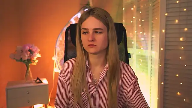 DeboraLarson online show from March 2026 03:24:01 AM