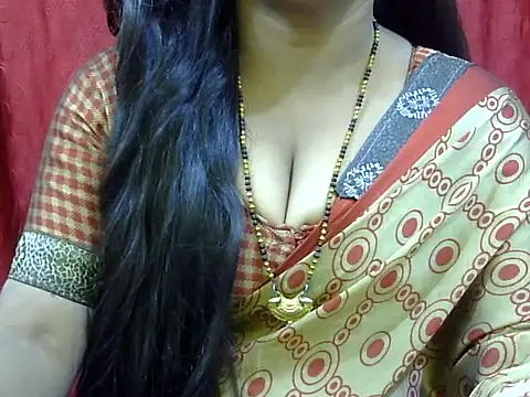 Snapshot of HOT-SEEMAA chatting on November 2025 07:27:01 AM HOT-SEEMAA online show from November 2025 07:27:01 AM