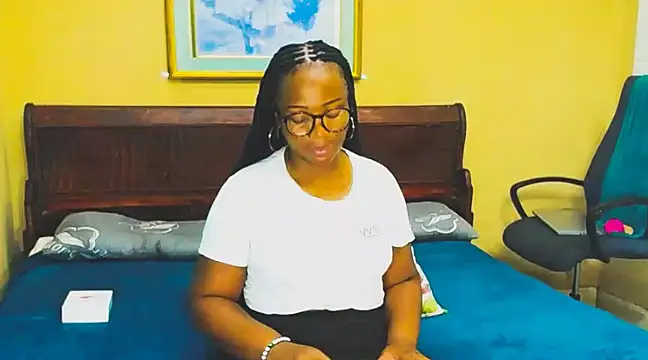 Snapshot of veronica1xxx chatting on February 2025 05:37:01 PM veronica1xxx online show from February 2025 05:37:01 PM