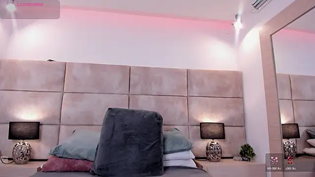 Snapshot of Eevee_Taylor chatting on March 2026 02:40:01 AM Eevee Taylor online show from March 2026 02:40:01 AM