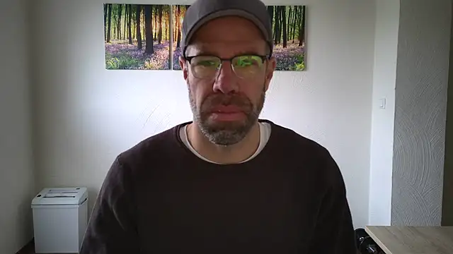 Harry Boldt online show from October 2025 06:23:02 AM