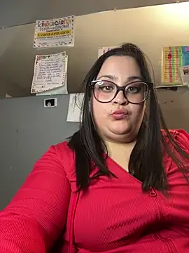 Snapshot of tillymarie34 chatting on February 2025 01:31:02 AM tillymarie34 online show from February 2025 01:31:02 AM