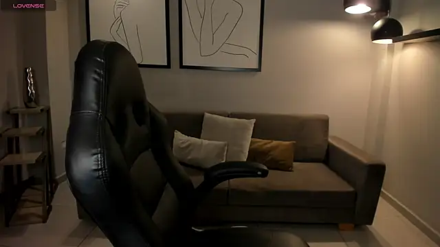 StacyWoods online show from December 2024 11:29:01 AM