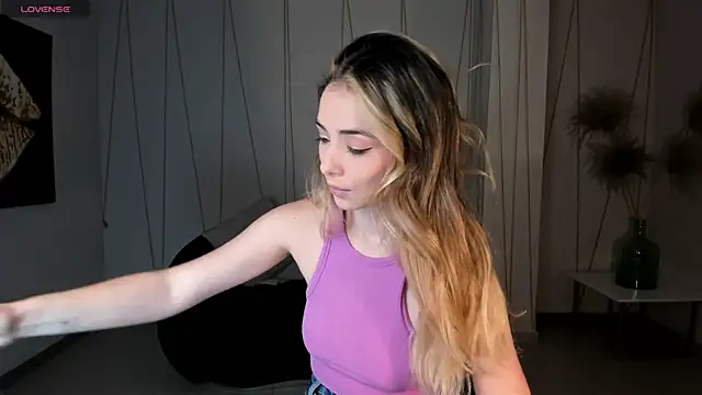 StacyWoods online show from May 2026 11:50:01 AM