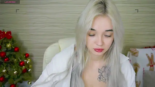 Snapshot of Ashley_S chatting on January 2025 11:03:01 PM Ashley S online show from January 2025 11:03:01 PM