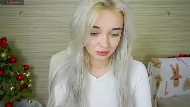 Snapshot of Ashley_S chatting on February 2025 11:06:01 PM Ashley S online show from February 2025 11:06:01 PM