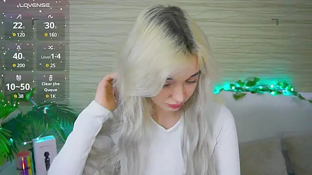 Snapshot of Ashley_S chatting on March 2025 11:15:01 PM Ashley S online show from March 2025 11:15:01 PM