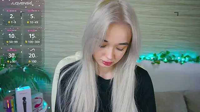 Snapshot of Ashley_S chatting on March 2025 02:10:02 AM Ashley S online show from March 2025 02:10:02 AM