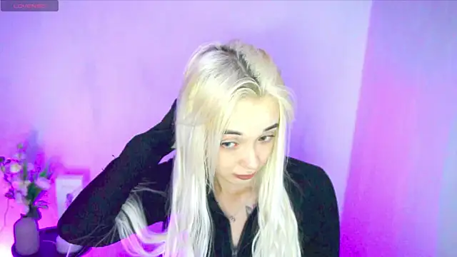 Ashley S online show from July 2026 10:18:02 PM