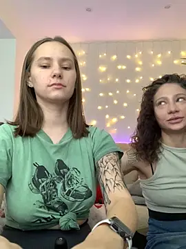 HotCaramellsTV online show from October 2025 10:01:01 AM