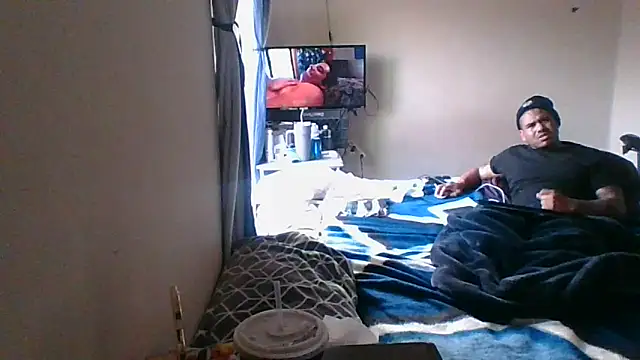 ReesesPns online show from February 2025 03:36:02 PM