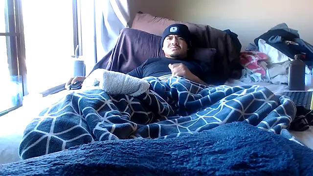 ReesesPns online show from October 2025 08:42:01 PM