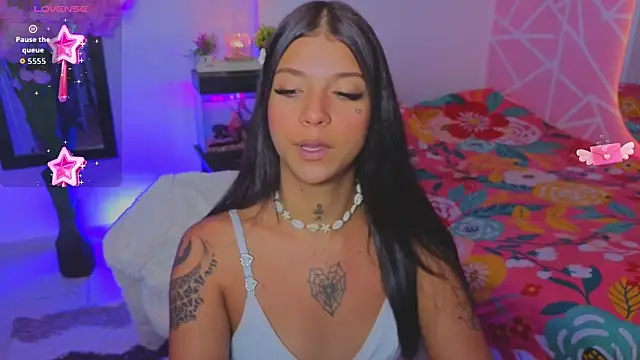 CoralRigan online show from December 2025 04:32:01 AM