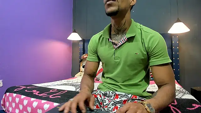 Snapshot of Salomon_koude chatting on November 2025 06:40:02 PM Salomon koude online show from November 2025 06:40:02 PM