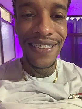 Snapshot of Salomon_koude chatting on November 2025 05:42:01 PM Salomon koude online show from November 2025 05:42:01 PM