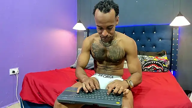 Snapshot of Salomon_koude chatting on November 2025 07:24:02 PM Salomon koude online show from November 2025 07:24:02 PM