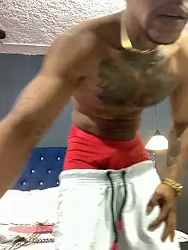 Snapshot of Salomon_koude chatting on November 2025 04:54:01 PM Salomon koude online show from November 2025 04:54:01 PM