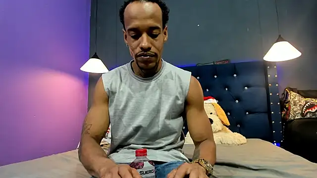 Snapshot of Salomon_koude chatting on December 2025 08:15:02 PM Salomon koude online show from December 2025 08:15:02 PM