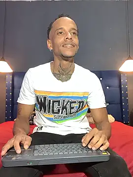 Snapshot of Salomon_koude chatting on January 2026 10:35:02 PM Salomon koude online show from January 2026 10:35:02 PM