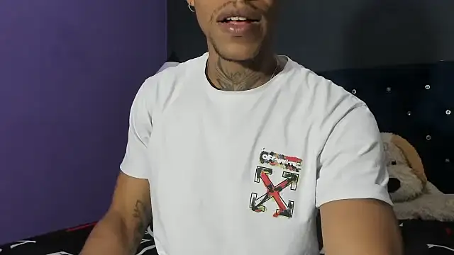 Snapshot of Salomon_koude chatting on February 2026 10:46:02 PM Salomon koude online show from February 2026 10:46:02 PM