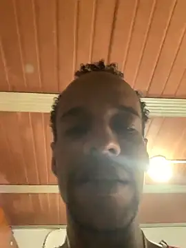 Snapshot of Salomon_koude chatting on February 2026 05:55:01 PM Salomon koude online show from February 2026 05:55:01 PM