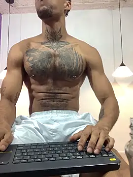 Snapshot of Salomon_koude chatting on March 2026 04:07:01 PM Salomon koude online show from March 2026 04:07:01 PM