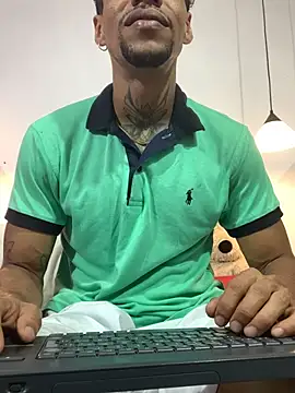 Snapshot of Salomon_koude chatting on April 2026 05:24:01 PM Salomon koude online show from April 2026 05:24:01 PM