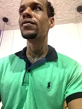 Snapshot of Salomon_koude chatting on April 2026 06:52:01 PM Salomon koude online show from April 2026 06:52:01 PM