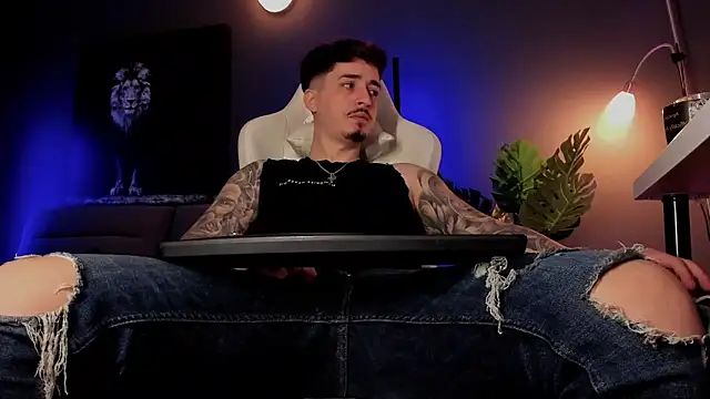 uptomatty online show from April 2026 07:39:01 AM