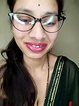 Snapshot of Fair-magic-woman chatting on March 2025 07:49:02 PM Fair-magic-woman online show from March 2025 07:49:02 PM