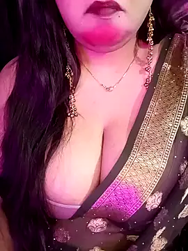 Suhanakhan00 online show from March 2026 07:50:01 PM